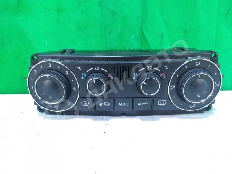 Блок управления климатом Mercedes-Benz W203