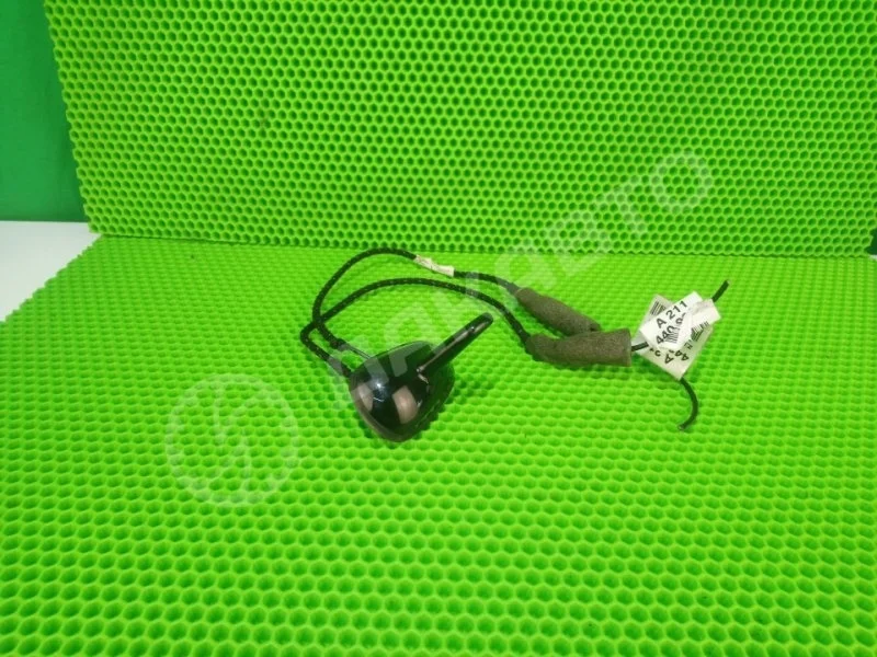 Антенна Mercedes-Benz W211