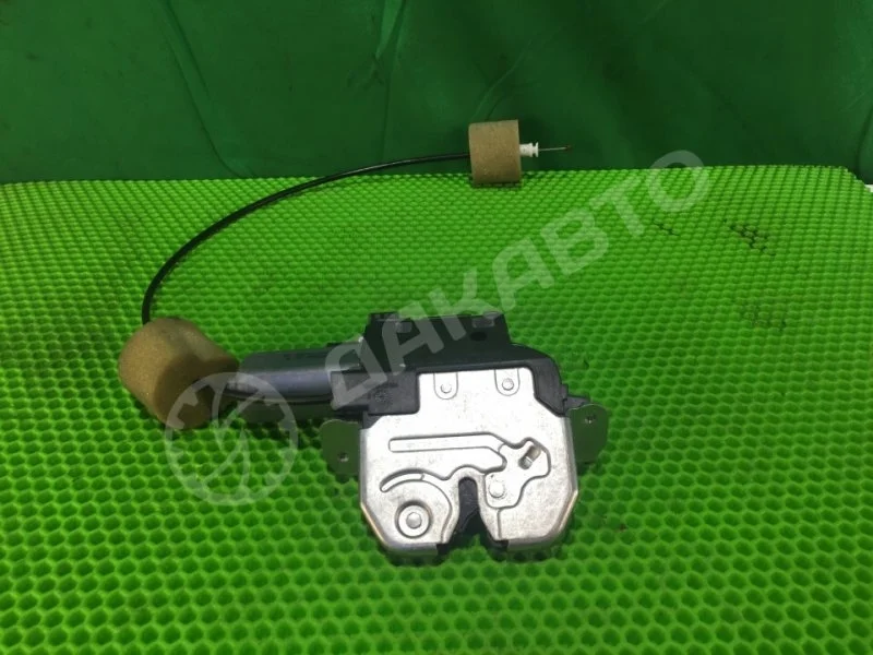 Замок багажника Mercedes-Benz W221