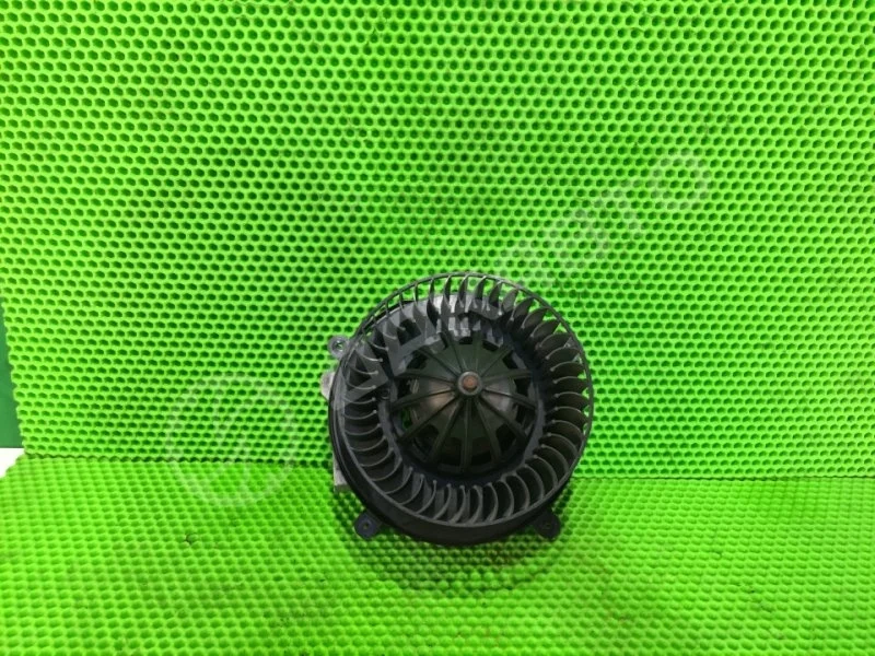 Моторчик отопителя Mercedes-Benz W211