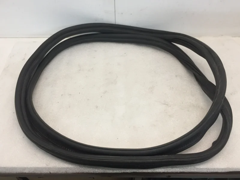 Уплотнитель багажника Volkswagen Polo 2011-2020 5