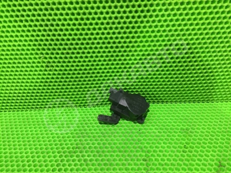 Моторчик заслонки отопителя Mercedes-Benz W163