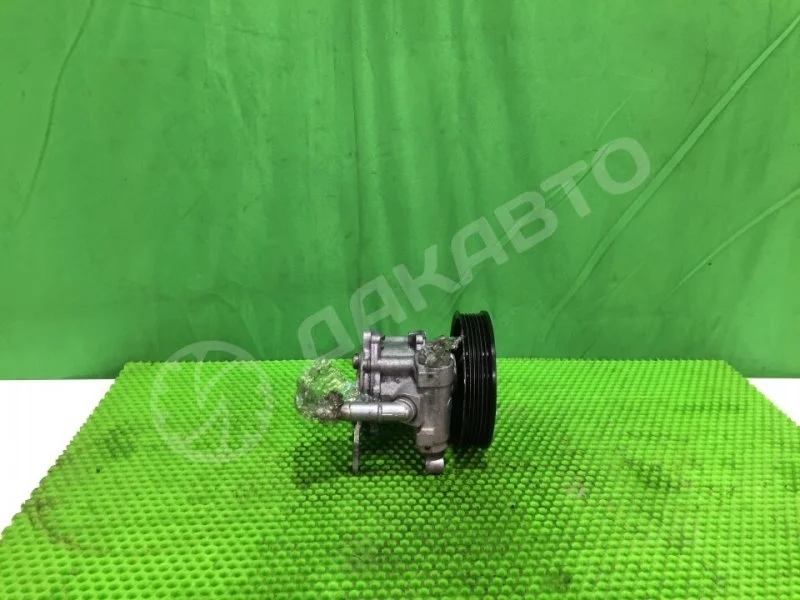 Насос гидроусилителя руля Mercedes-Benz V W638