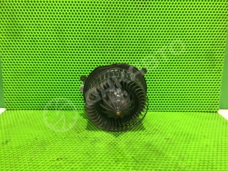 Моторчик отопителя Mercedes-Benz W211