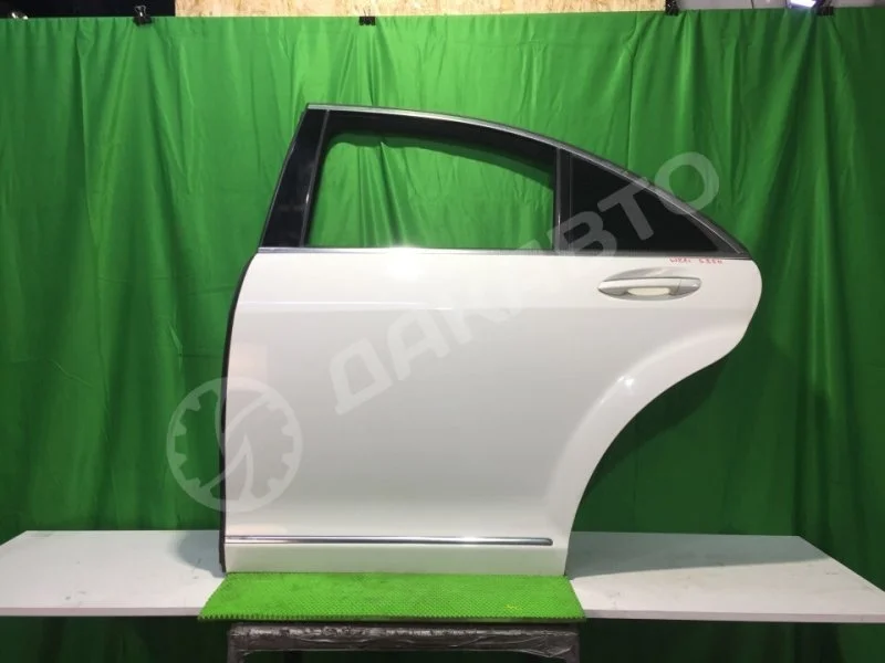 Дверь Mercedes-Benz W221