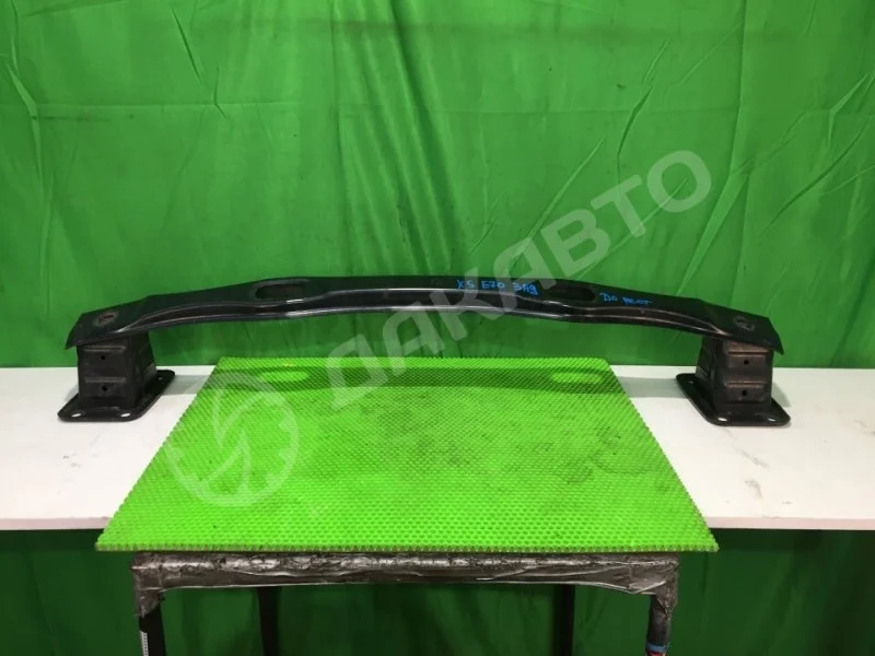Усилитель бампера BMW X5 E70