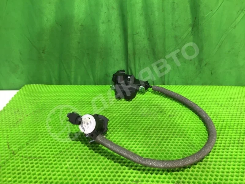 Замок багажника Mercedes-Benz W212