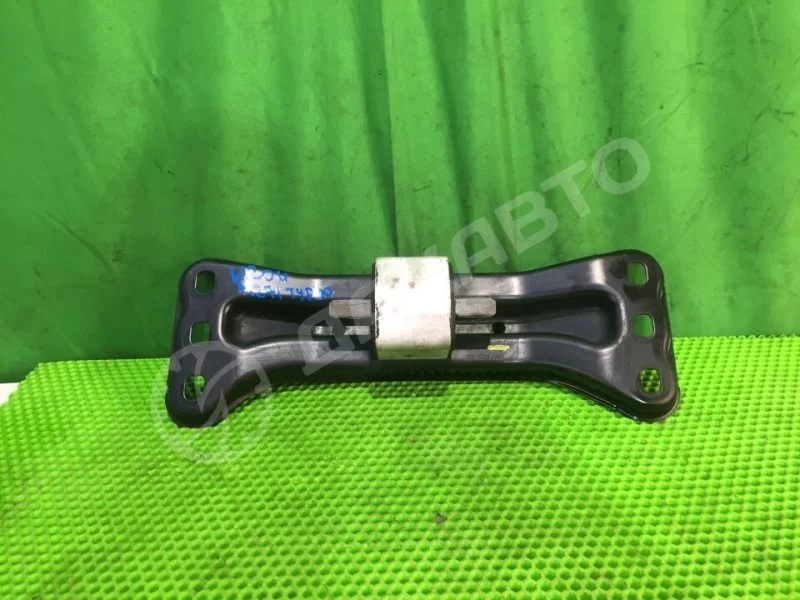 Кронштейн опоры акпп Mercedes-Benz W204