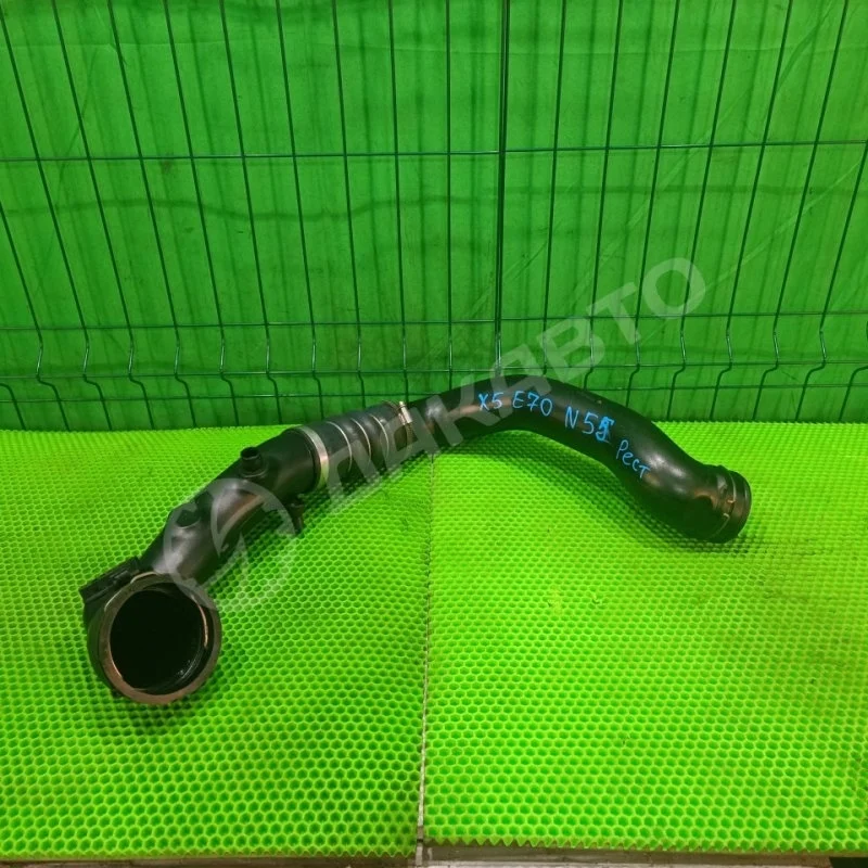 Патрубок интеркулера BMW X5 E70