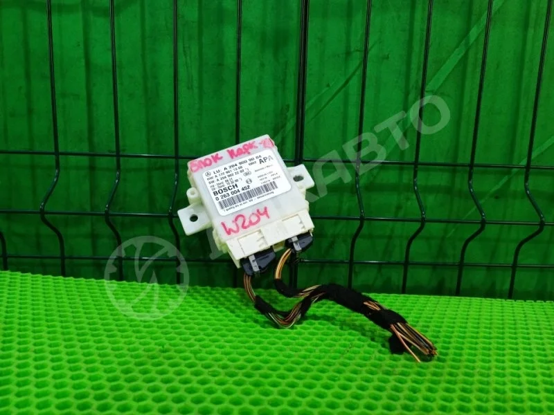 Блок управления парктрониками Mercedes-Benz W204