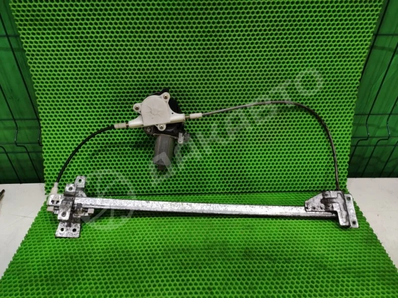 Стеклоподъемник Mercedes-Benz V W638