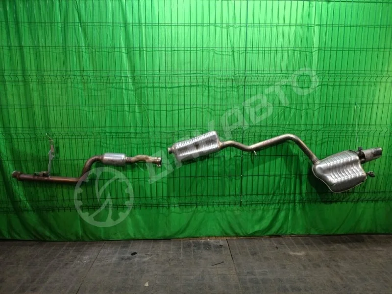 Основной глушитель резанатором Mercedes-Benz 2011 W204