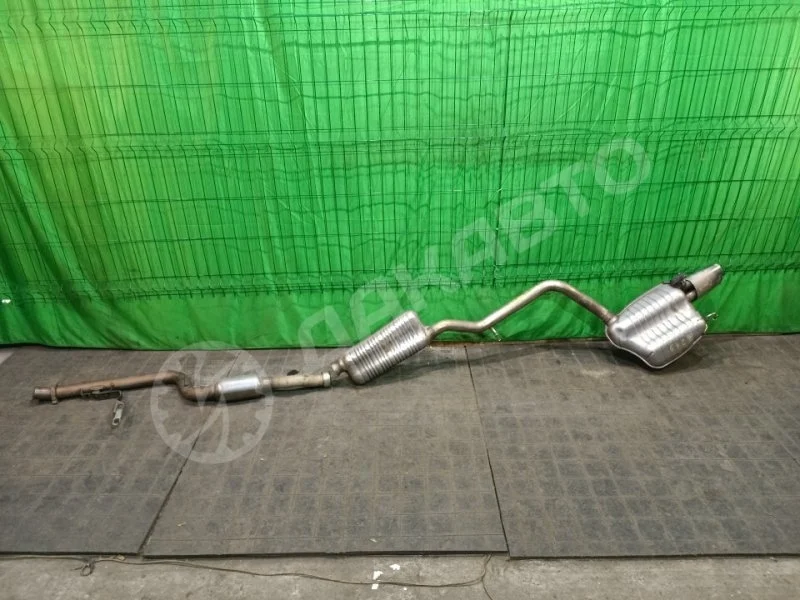 Основной глушитель резанатором Mercedes-Benz W204