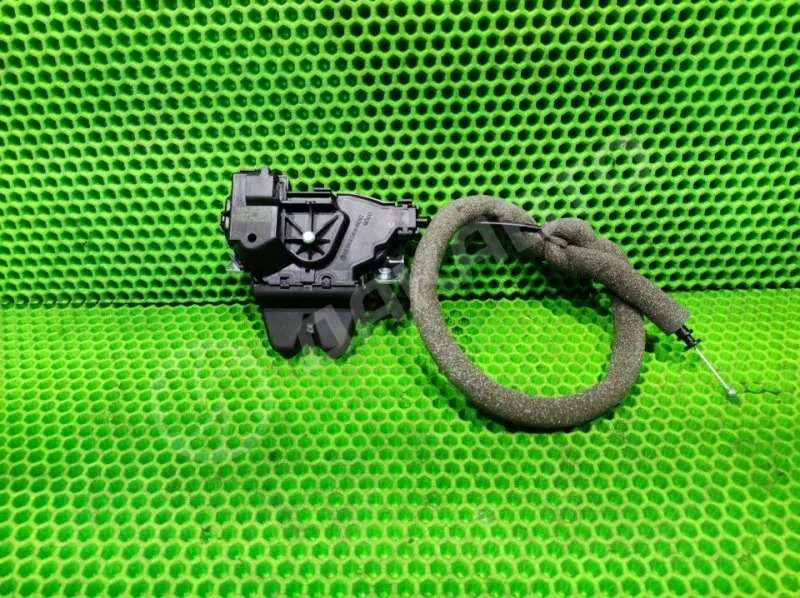 Замок багажника Mercedes-Benz W212