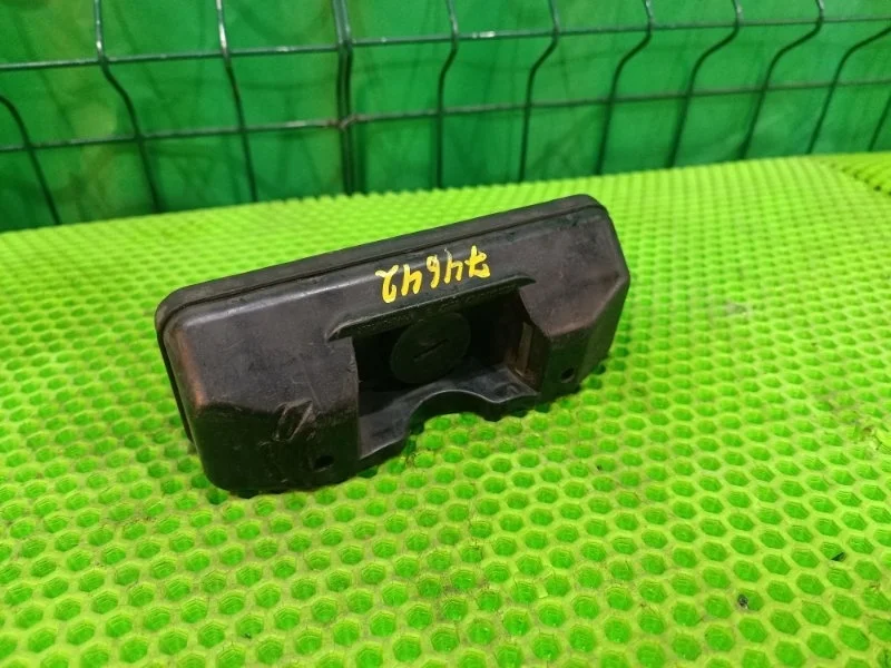 Упор домкрата Mercedes-Benz W204