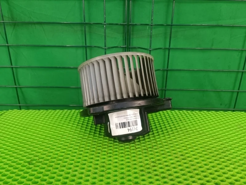 Моторчик отопителя Mercedes-Benz W163