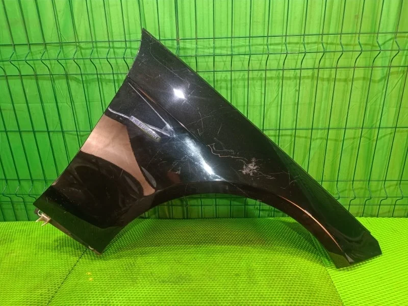 Крыло Mercedes-Benz W212