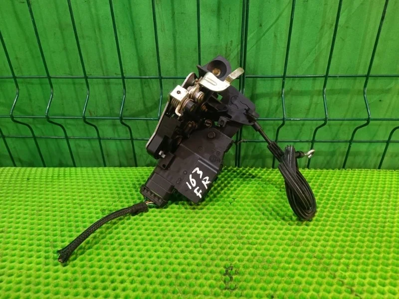 Замок двери Mercedes-Benz W163