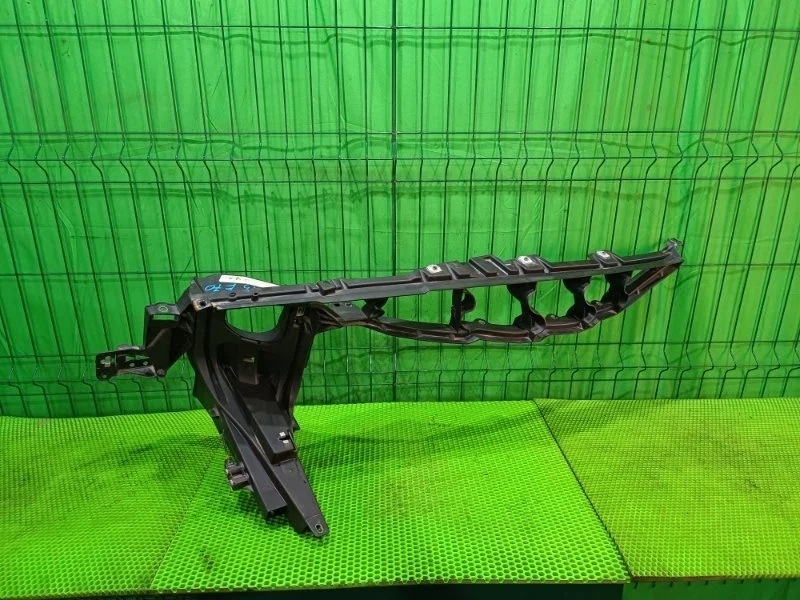 Кронштейн крыла BMW X5 2007 E70