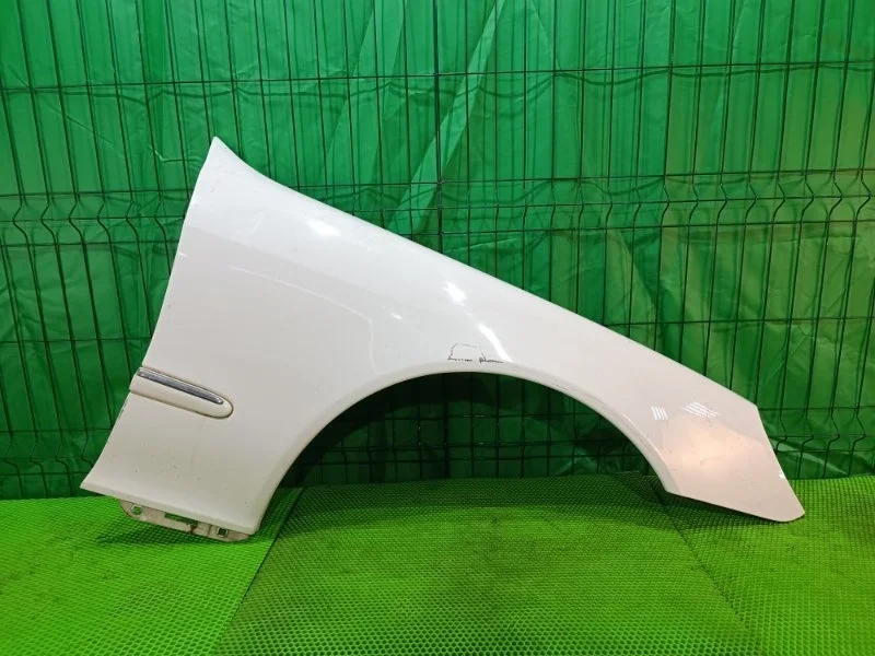 Крыло Mercedes-Benz W220