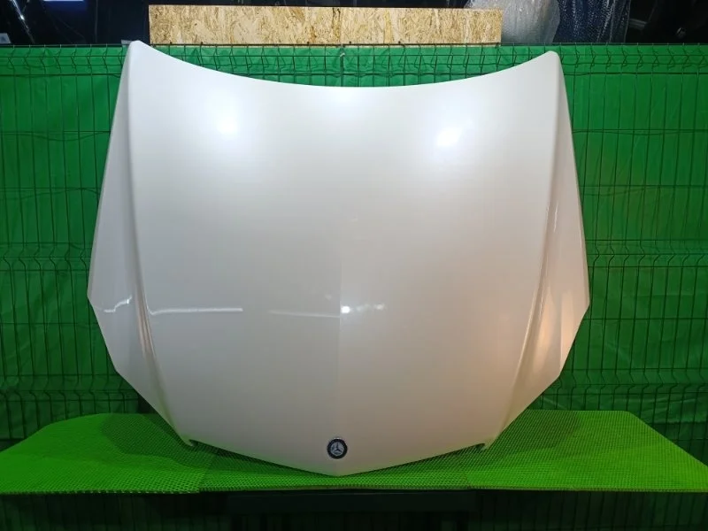 Капот Mercedes-Benz 2009 W207