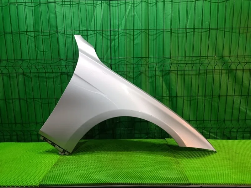 Крыло BMW 3 F30