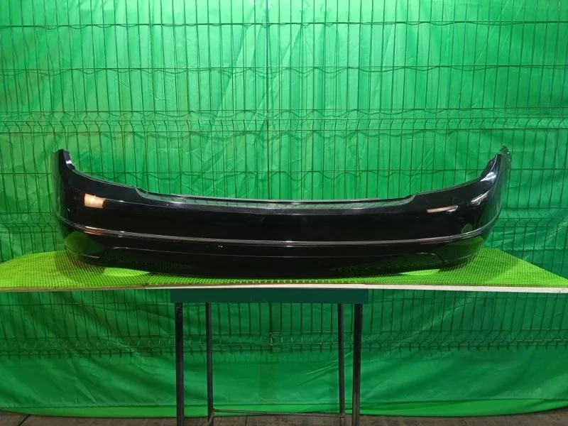 Бампер Mercedes-Benz 2010 W204