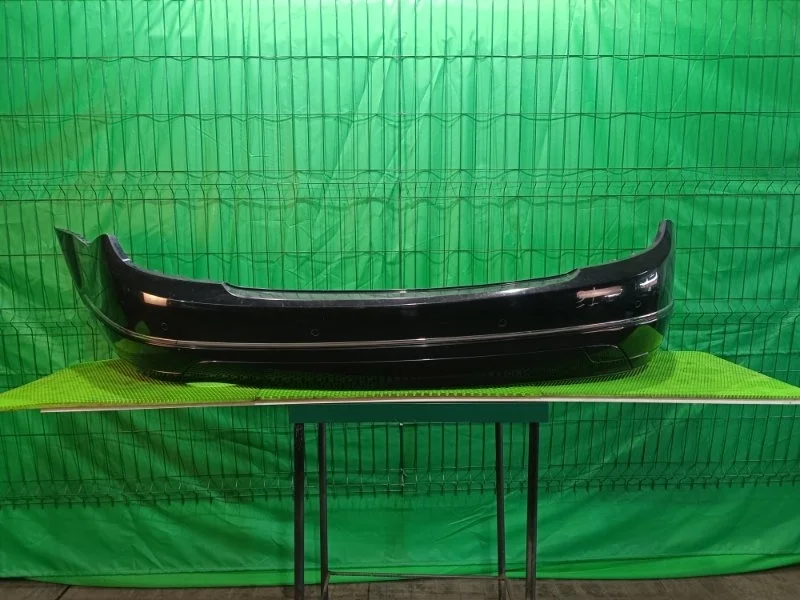 Бампер Mercedes-Benz 2010 W204