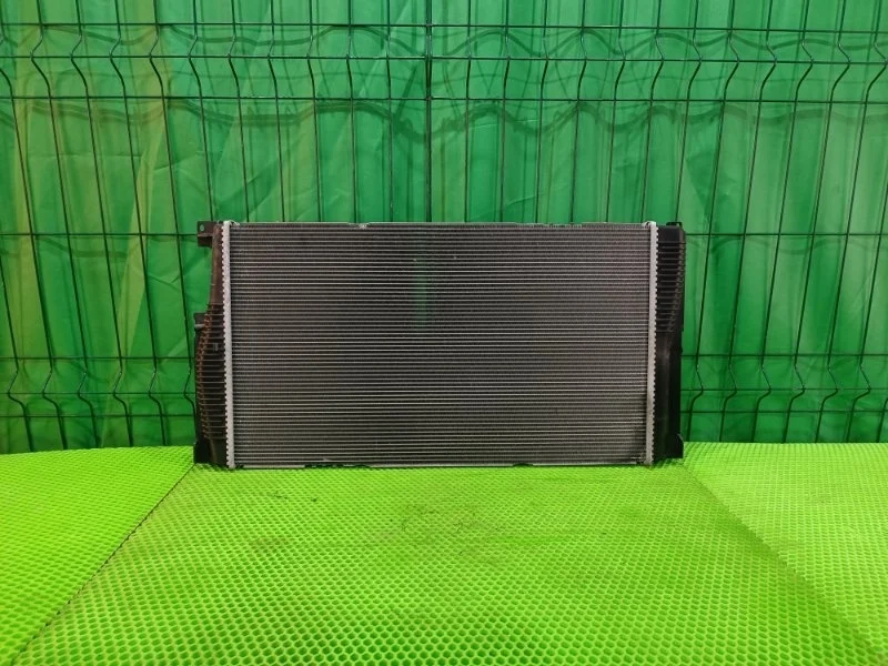 Радиатор охлаждения BMW 528 2011 F10