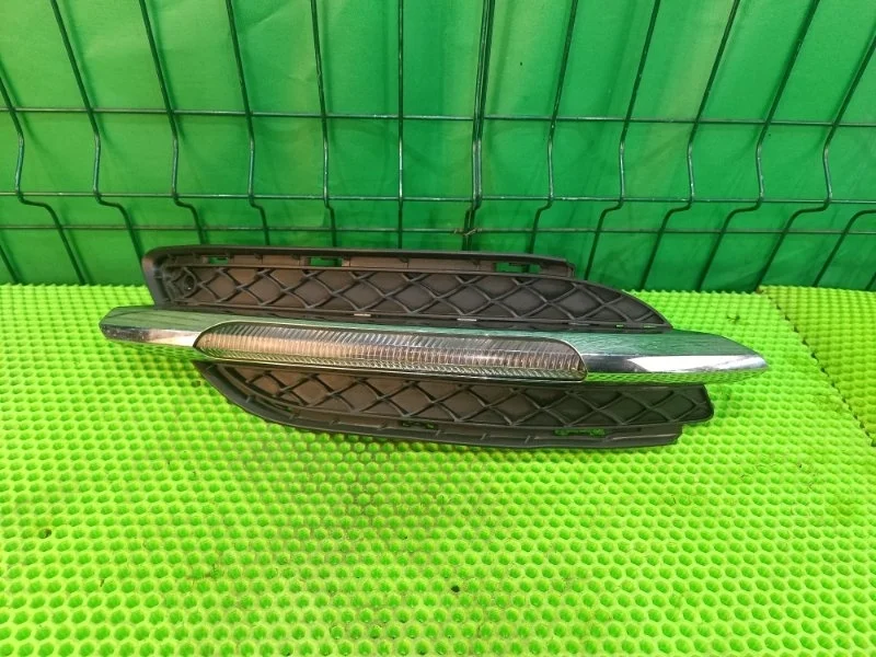 Дневной ходовой огонь Mercedes-Benz 2012 W246