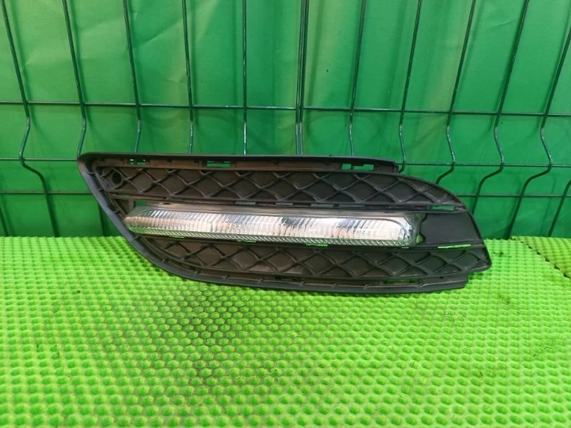 Дневной ходовой огонь Mercedes-Benz 2012 W246