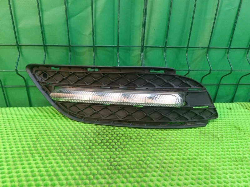 Дневной ходовой огонь Mercedes-Benz 2012 W246