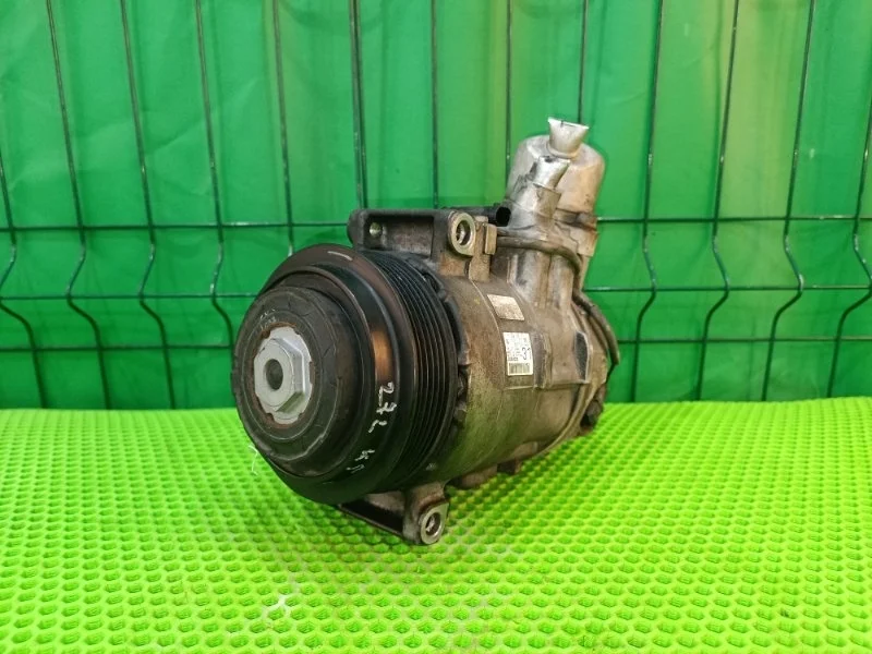 Компрессор кондиционера Mercedes-Benz W204
