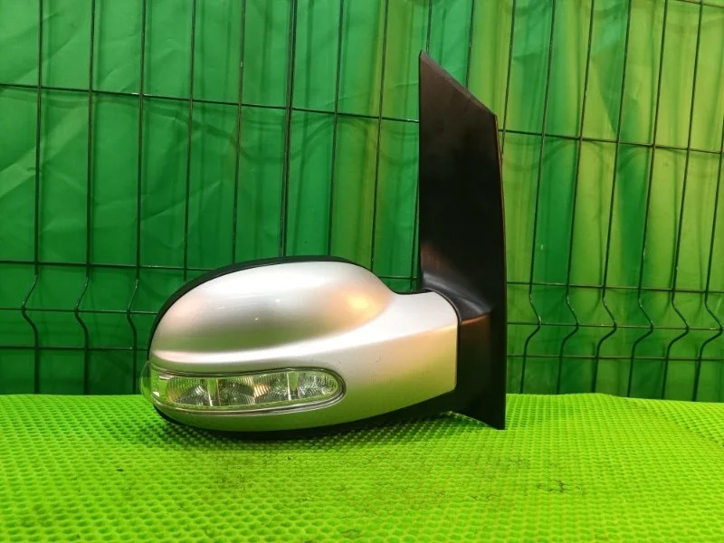 Зеркало электрическое Mercedes-Benz V W639