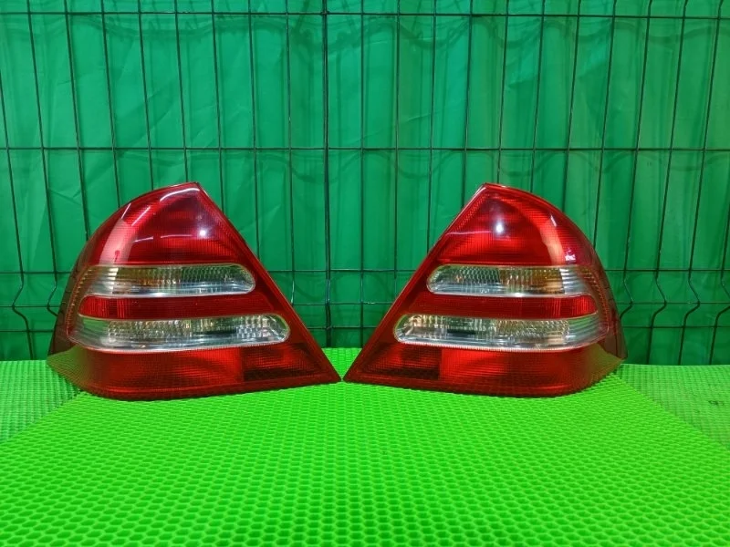 Фонари Mercedes-Benz 2003 W203