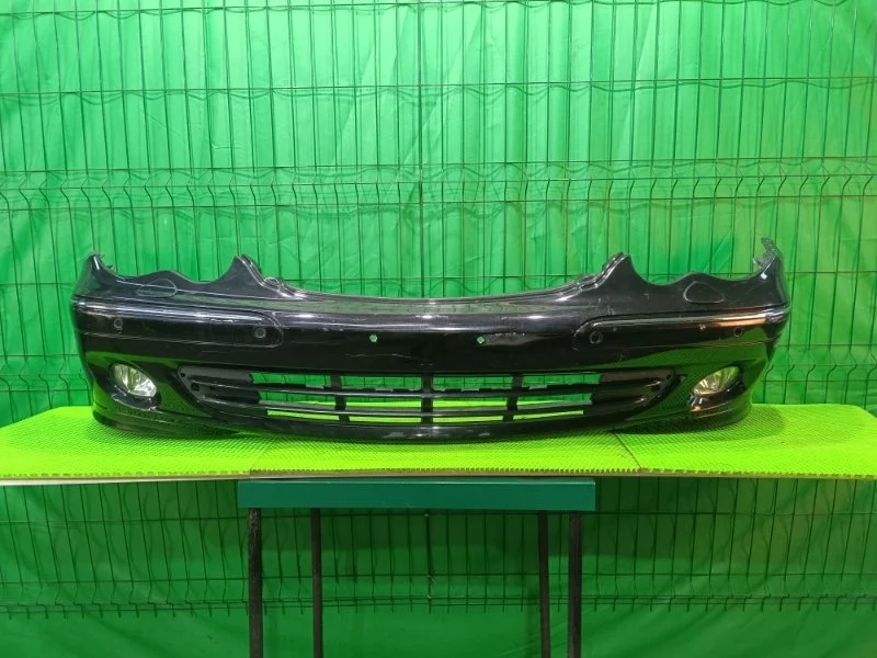 Бампер Mercedes-Benz 2005 W203