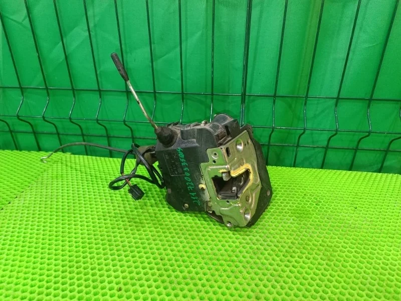 Замок двери Mercedes-Benz W211