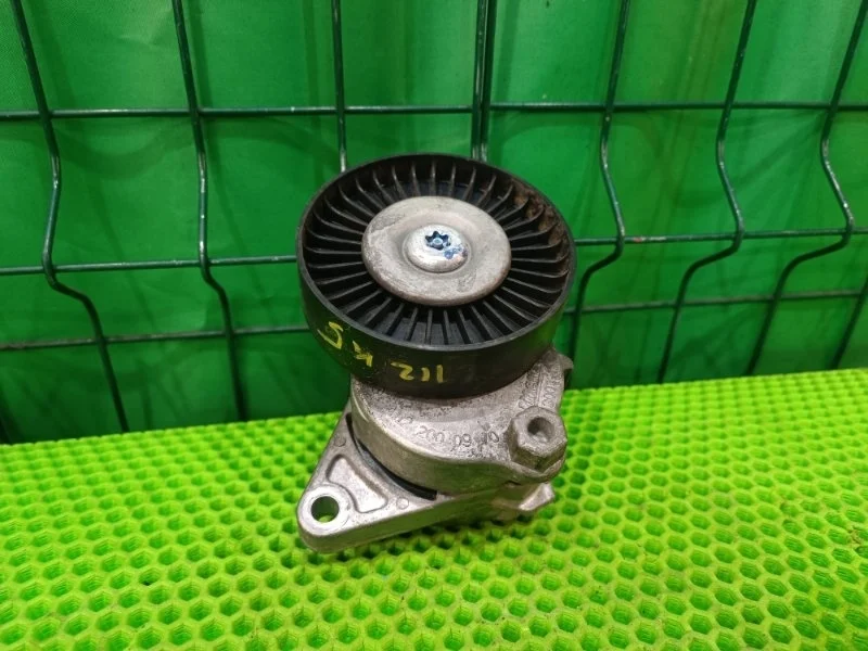 Натяжитель приводного ремня Mercedes-Benz W211