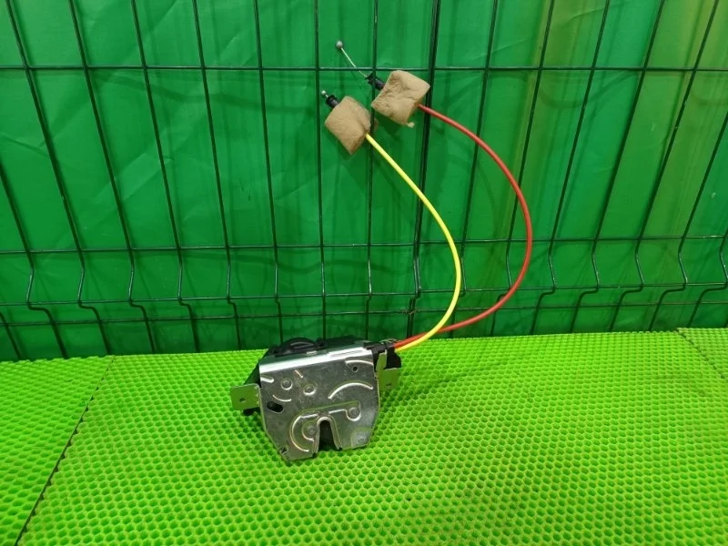 Замок багажника Mercedes-Benz W211