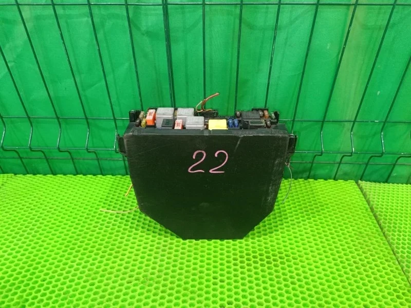 Блок sam Mercedes-Benz 2010 W204