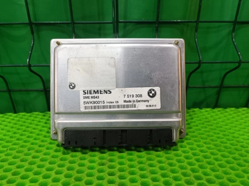 Блок управления двс BMW X5 2003 E53