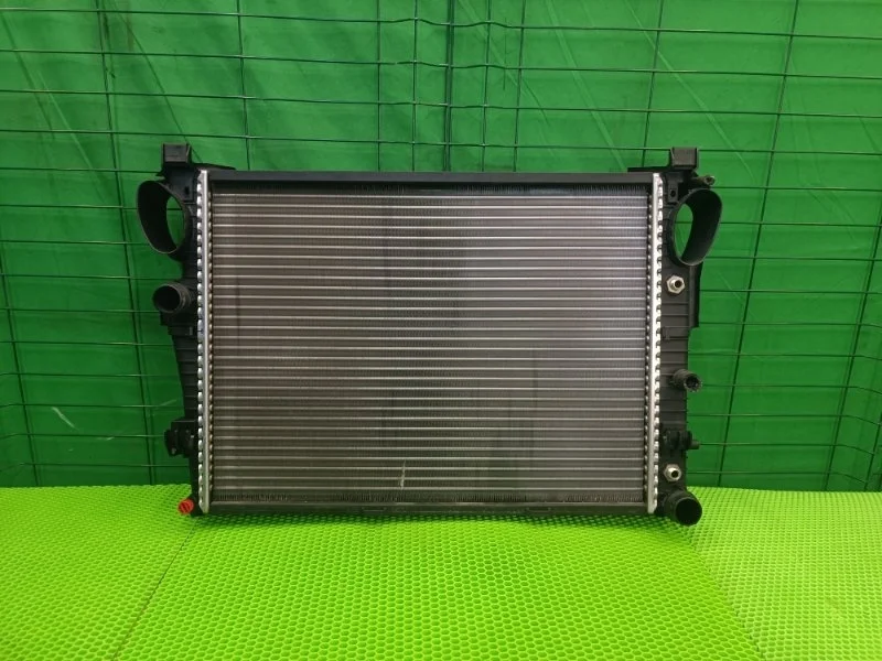 Радиатор охлаждения Mercedes-Benz 2002 W220