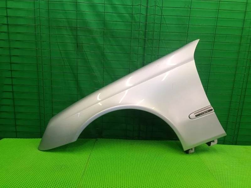 Крыло Mercedes-Benz W211