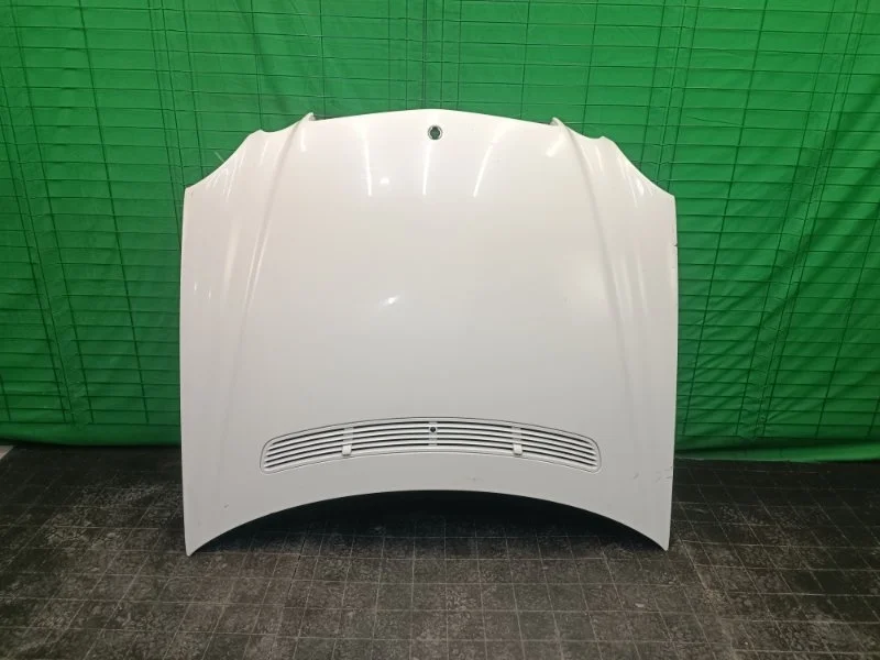 Капот Mercedes-Benz W211