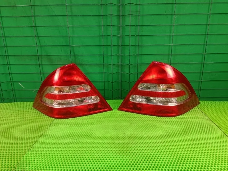 Фонари Mercedes-Benz 2001 W203