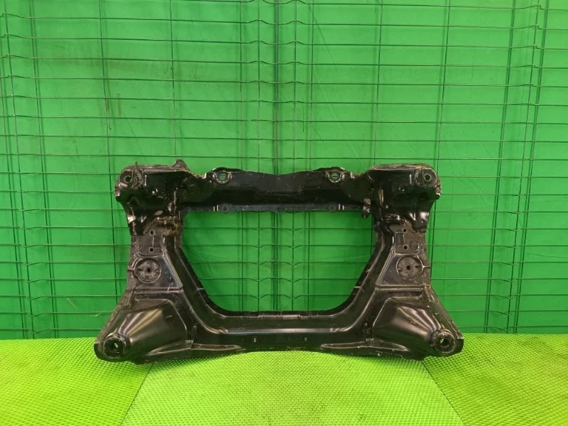 Подрамник Mercedes-Benz W203