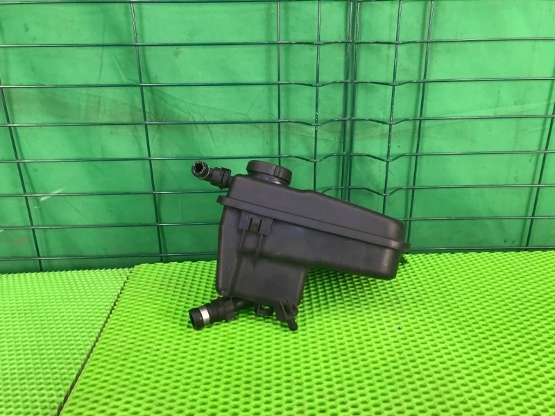 Бачок расширительный BMW 7 E65