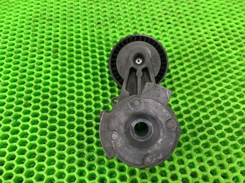 Натяжитель приводного ремня BMW 5 E60