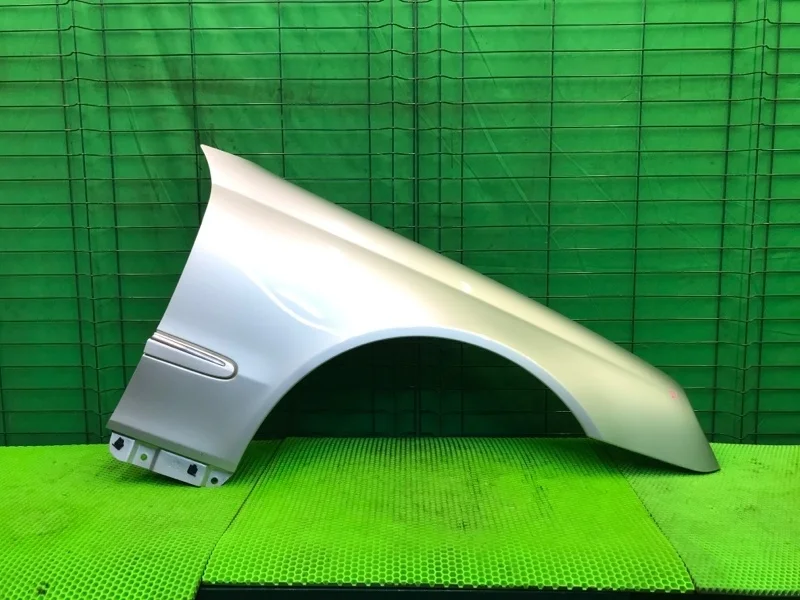 Крыло Mercedes-Benz CLK 13/05/2002 W209