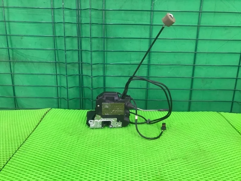 Замок двери Mercedes-Benz 25/06/2004 W211